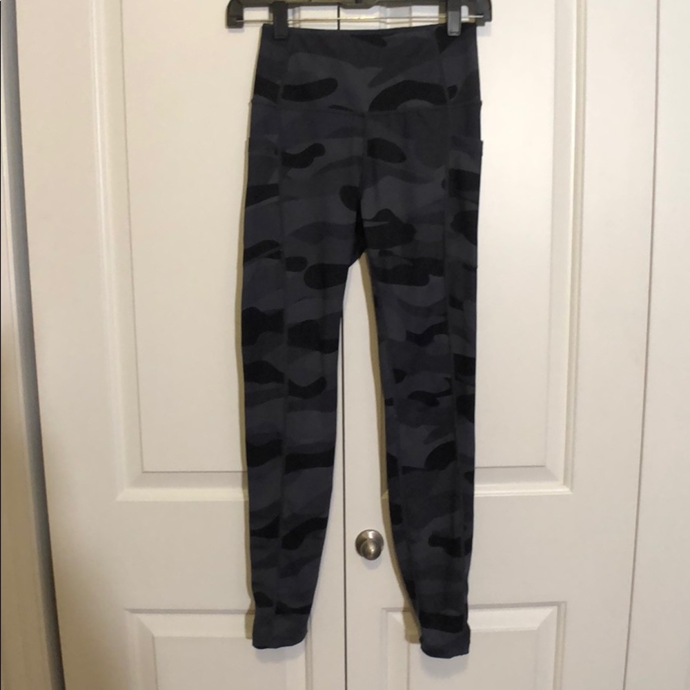 Ethos gray camo leggings